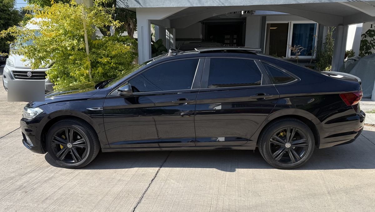 Lateral · Volkswagen Jetta R-Line 2019