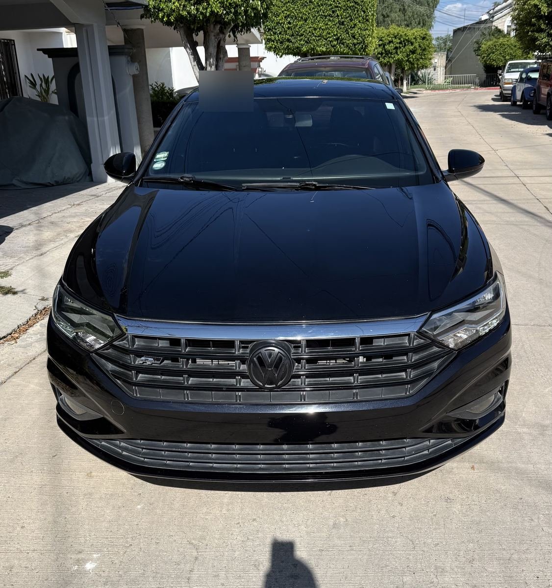 Frontal · Volkswagen Jetta R-Line 2019